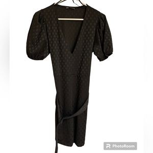 ZARA little black dress, poofy sleeves, polka dot, v neck/belted/LARGE